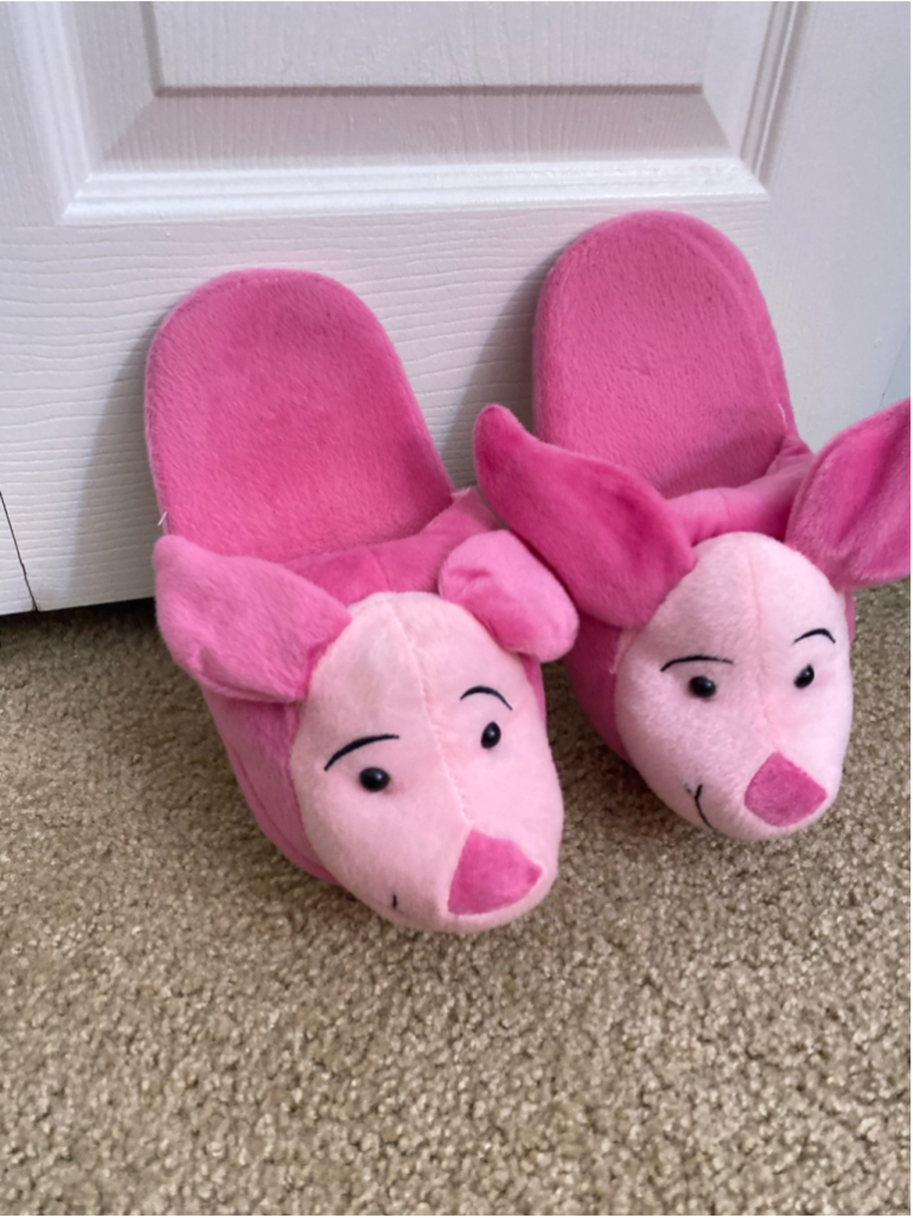 Women's Unbranded Piglet Character Slippers, Pink